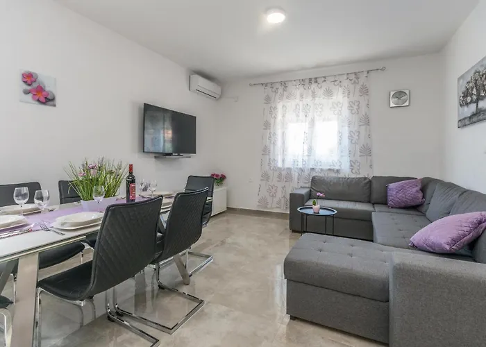 In Gornje Rastane Apartamento Brkic